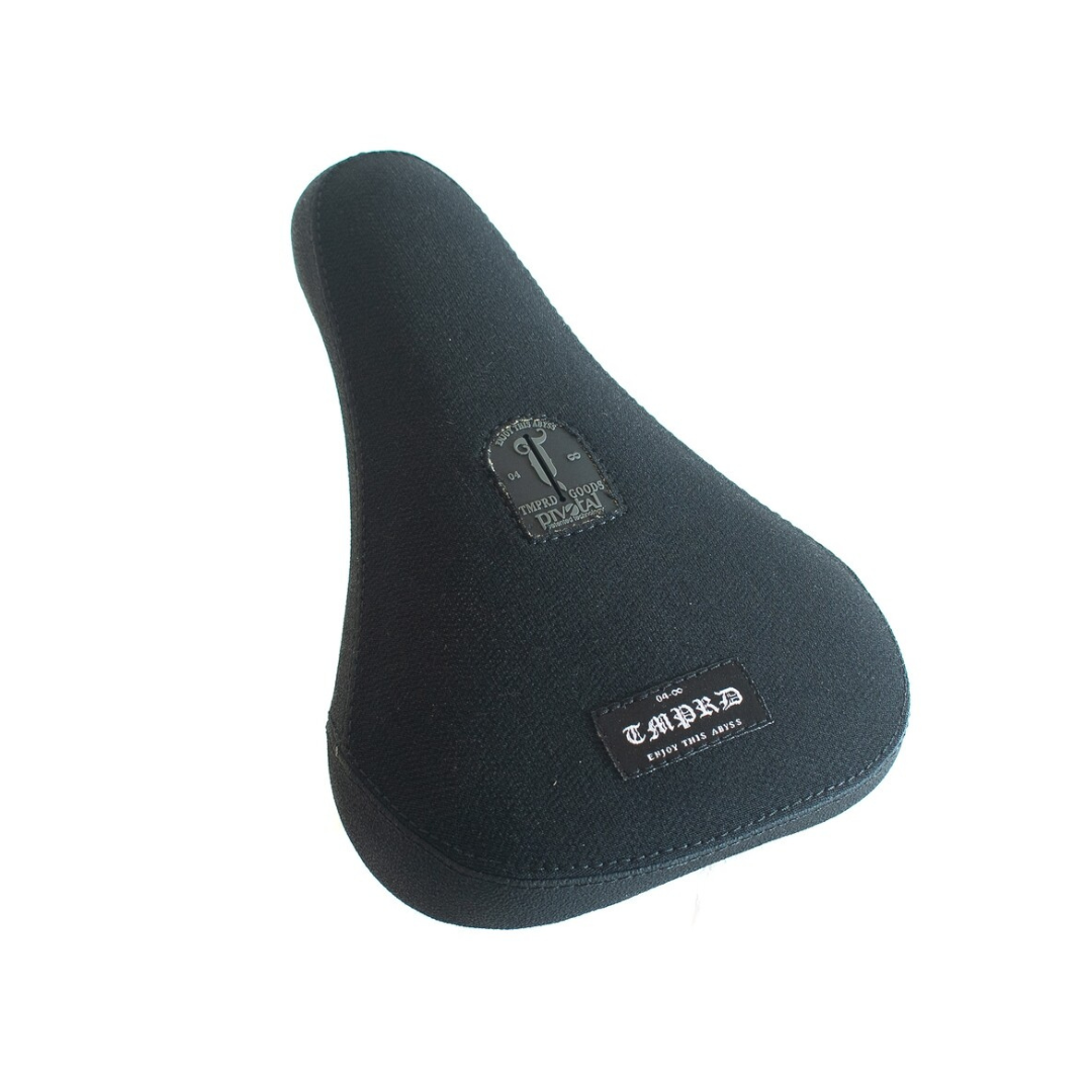 Tempered Black Label Pivotal Seat